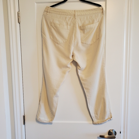 LOFT Marisa linen-cotton blend capris - Picture 2 of 3